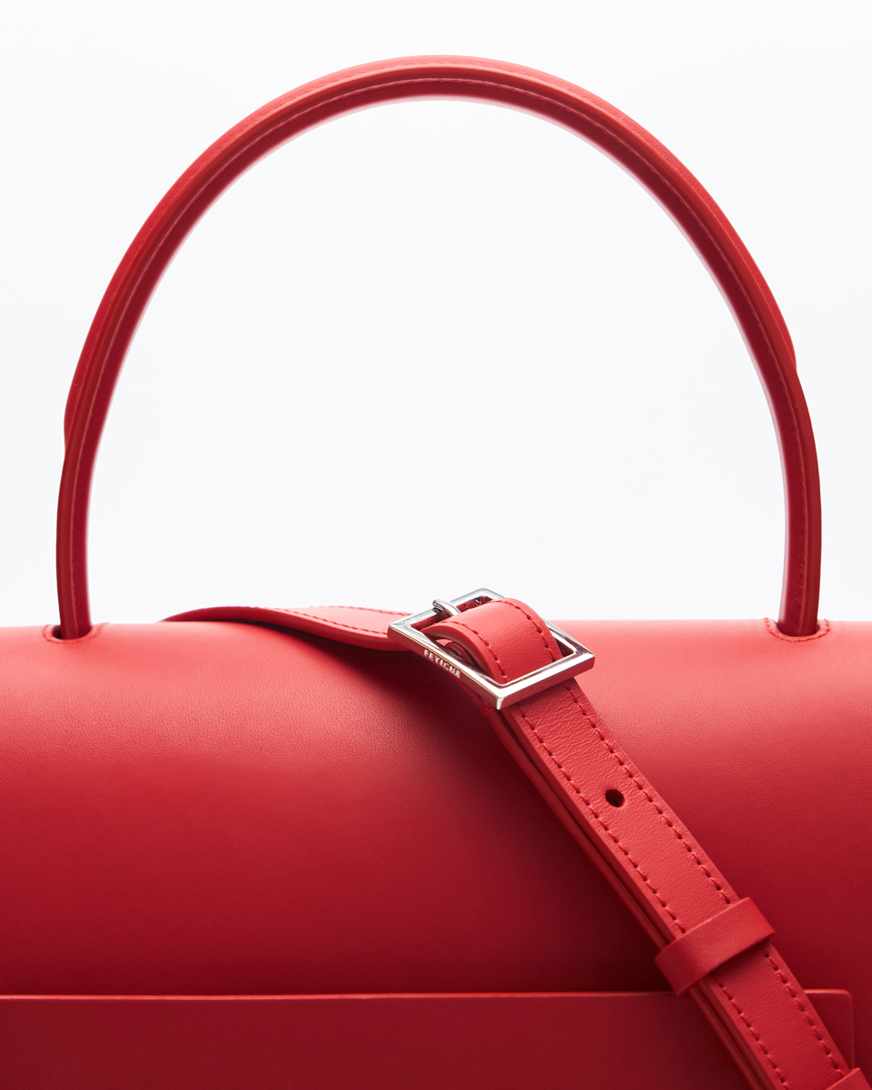Красная сумка трапеция кроссбоди из натуральной кожи от FETICHE S.007.med. Ruby Red - фото 9