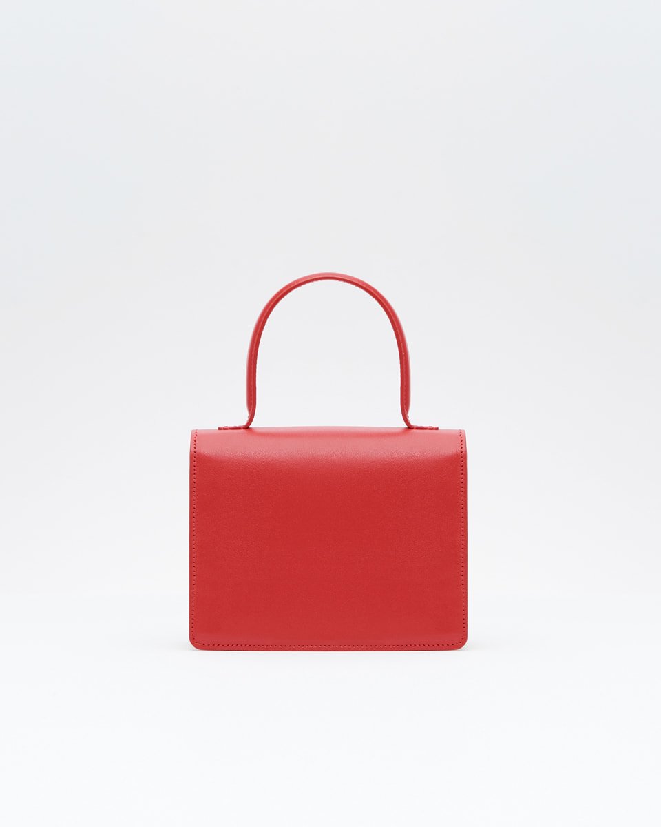Красная сумка Yoni на короткой ручке из натуральной кожи от FETICHE S.033. Ruby Red - фото 4